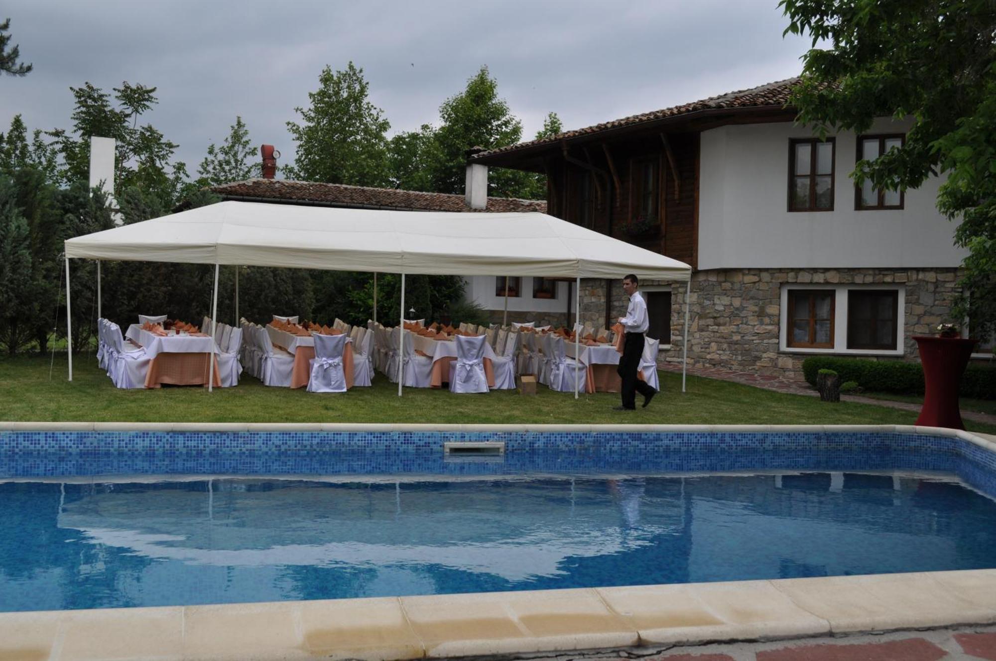 Hotel Izvora - Garden Retreat ارباناسي المظهر الخارجي الصورة