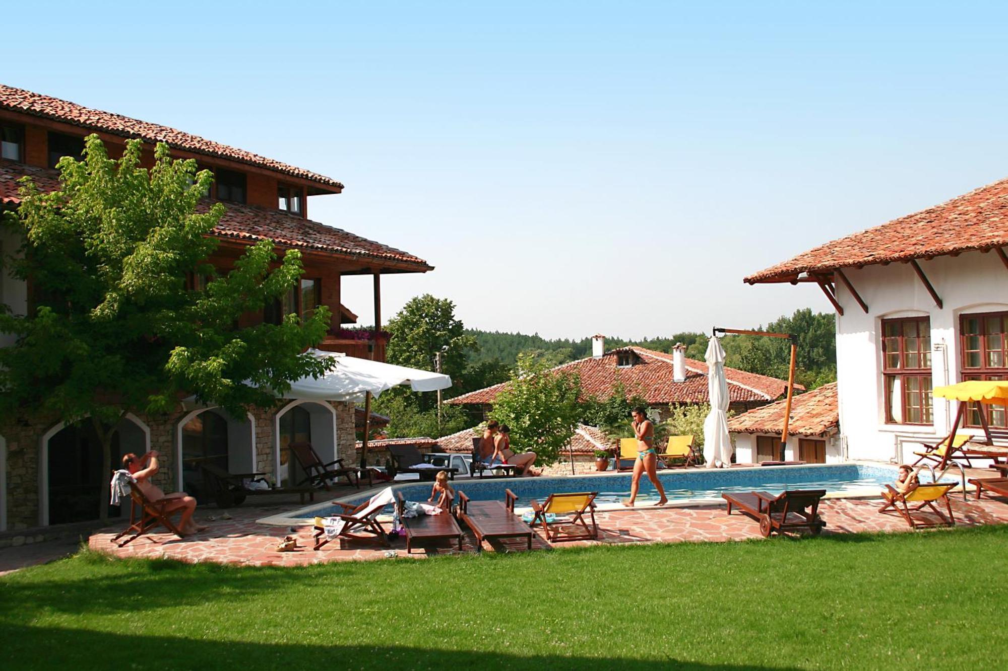 Hotel Izvora - Garden Retreat ارباناسي المظهر الخارجي الصورة