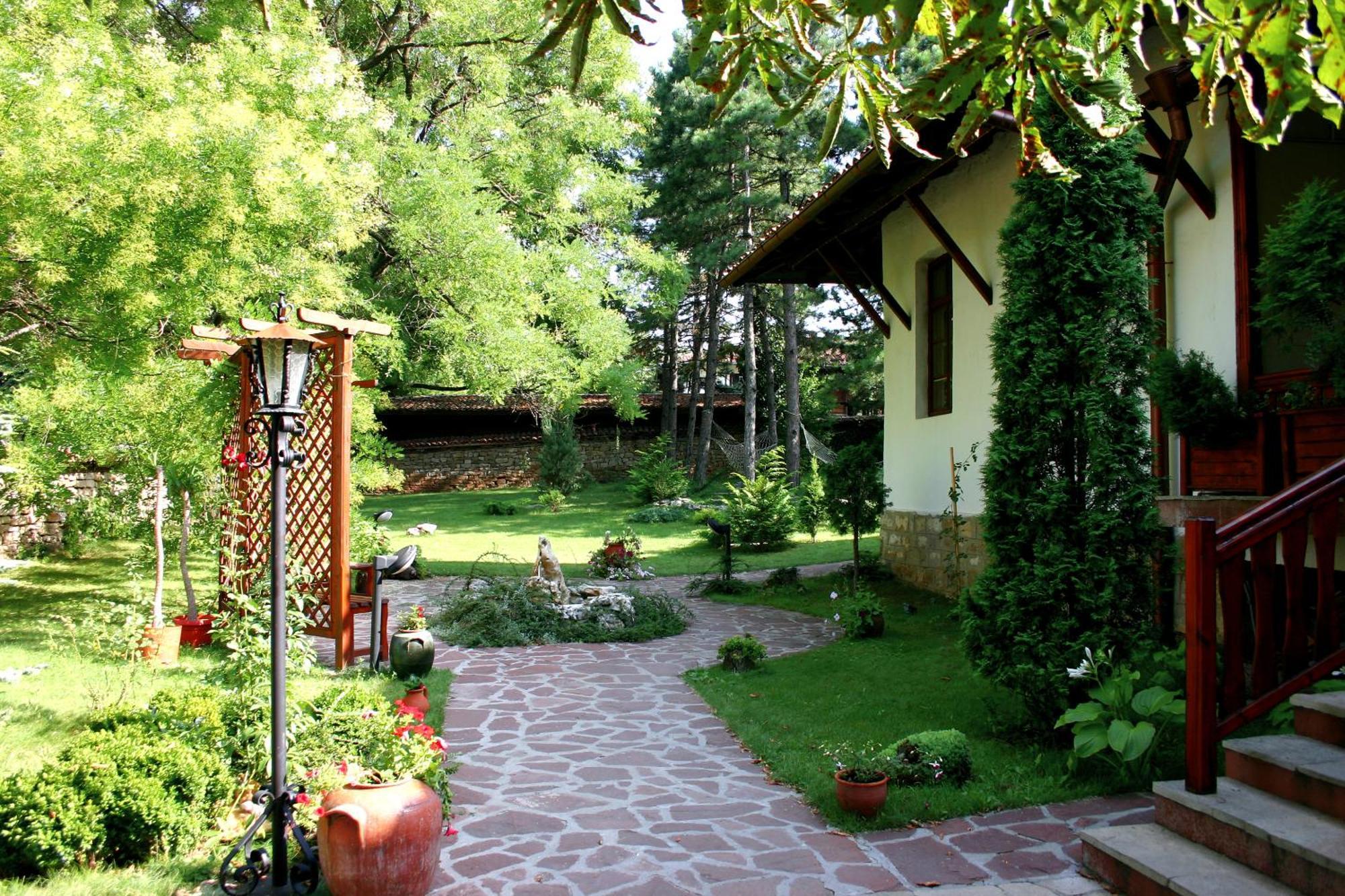 Hotel Izvora - Garden Retreat ارباناسي المظهر الخارجي الصورة