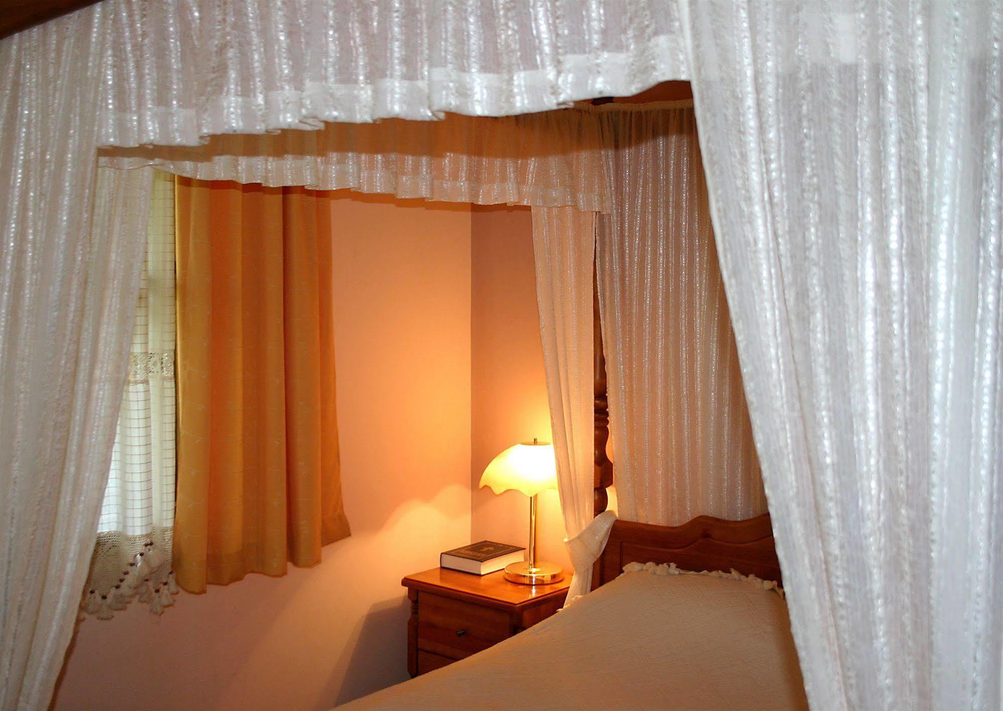 Hotel Izvora - Garden Retreat ارباناسي المظهر الخارجي الصورة