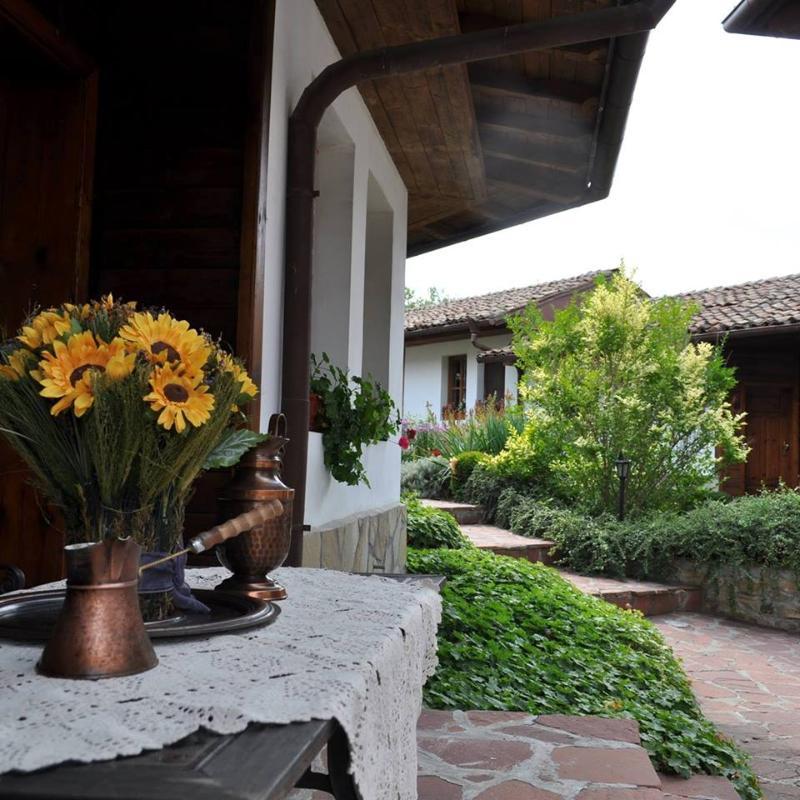Hotel Izvora - Garden Retreat ارباناسي المظهر الخارجي الصورة